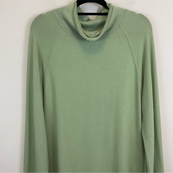 Z Supply Green Soft Spun Mock Neck Long Sleeve Lightweight Sweater Size Large - Picture 5 of 8